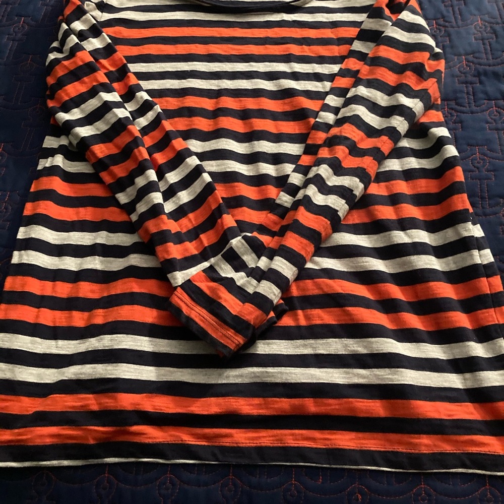 Gap striped long sleeve shirt